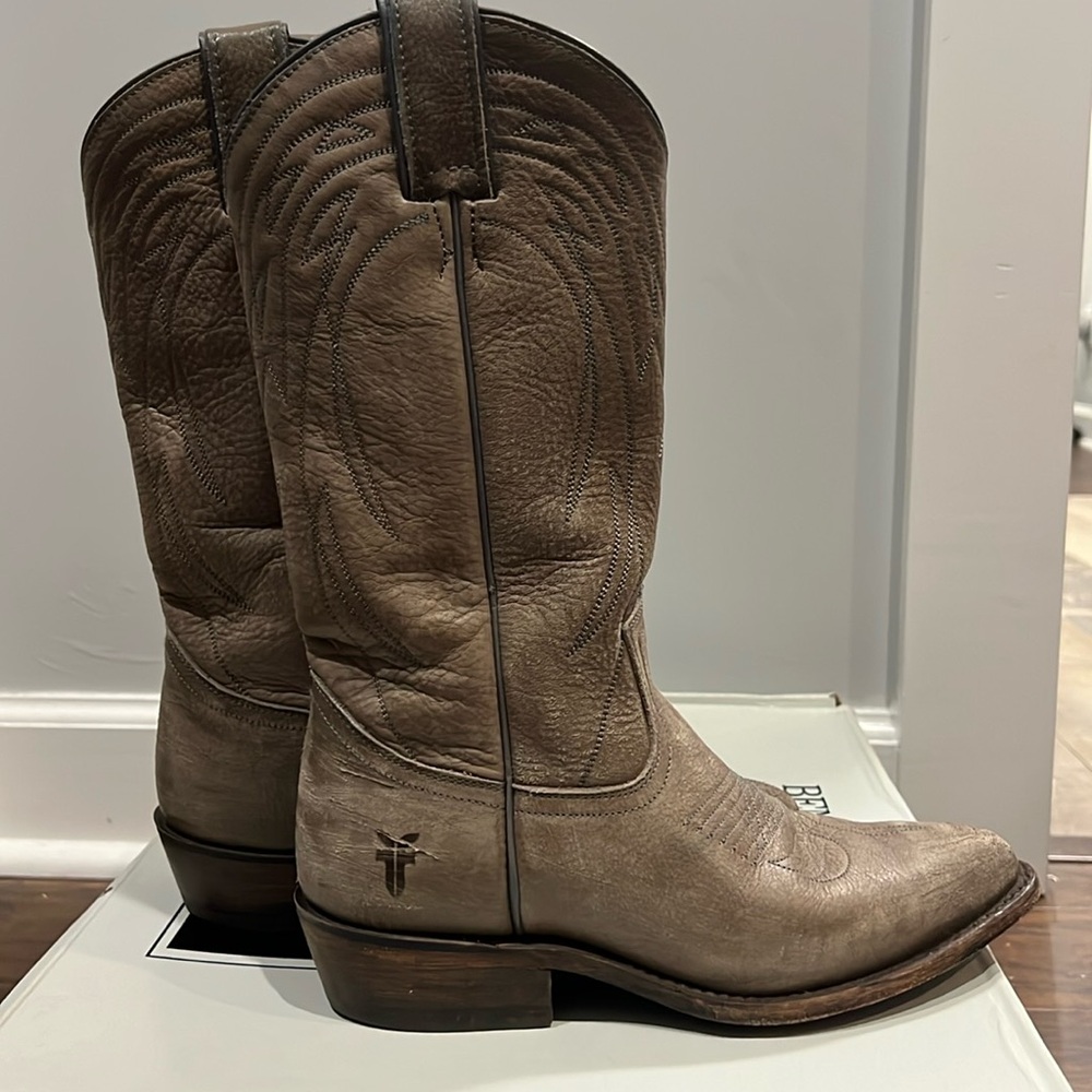 Frye Billy pull on grey 7